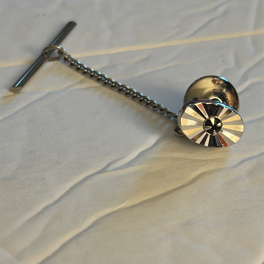 Starburst Design Oval Shaped Black Rhinestone in Center Tie Tack w/Chain